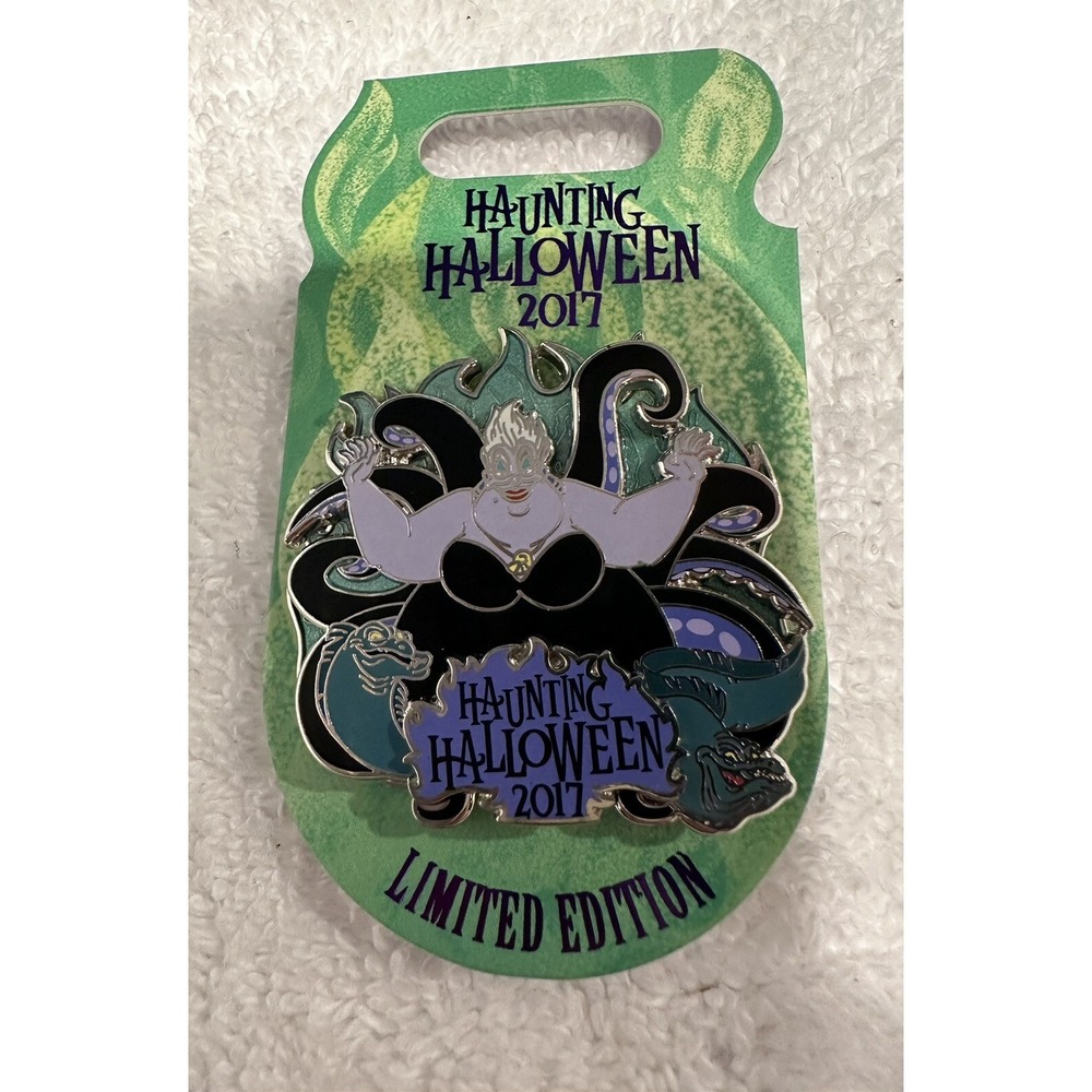 Disney‎ Ursula Haunting Halloween 3D Pin Limited 4500 4th of 4 in Series 2017